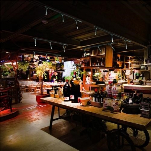 餐廳燈光選擇得好，提高您餐飲店鋪的格調