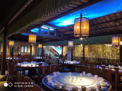 餐廳用什么燈好