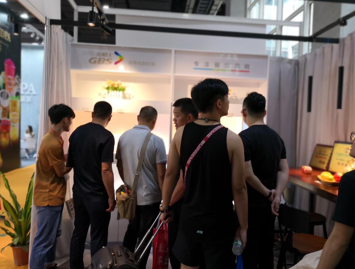 1535103410804205.jpg 光柏士餐飲照明國際餐飲連鎖加盟展廣州國際會展中心53.jpg