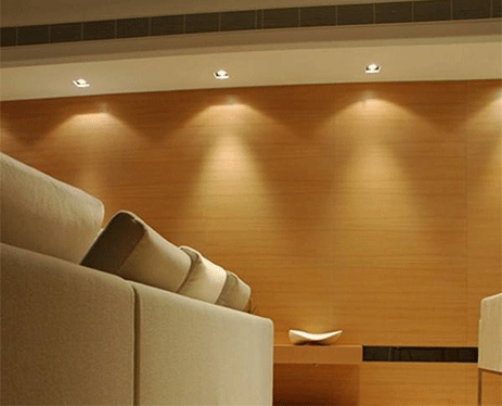 1543891656670044.gif 沙發.gif