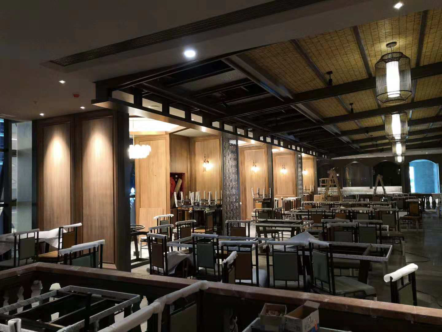 貴陽茲粥樓現場燈光調節--光柏士餐廳燈光設計案例.png 貴陽茲粥樓現場燈光調節--光柏士餐廳燈光設計案例.png